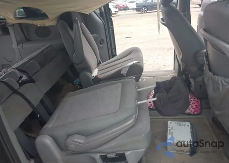 2006 Dodge Grand Caravan Sxt z USA, uszkodzony, nr VIN 2D4GP44L06R870368